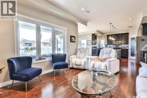 200 Clubhouse Boulevard E, Warman, SK - Indoor Photo Showing Living Room