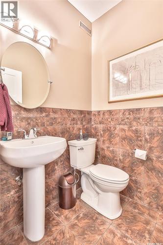 200 Clubhouse Boulevard E, Warman, SK - Indoor Photo Showing Bathroom