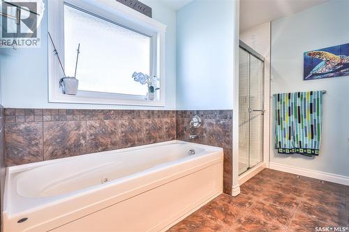 200 Clubhouse Boulevard E, Warman, SK - Indoor Photo Showing Bathroom