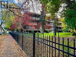 539 Sutherland Avenue Unit# 106 Kelowna, BC V1Y 5X3