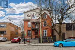 2 - 172 COBOURG STREET Ottawa, ON K1N 8H5