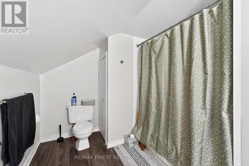 255-257 Earl Street, Kingston (Central City East), ON - Indoor Photo Showing Bathroom