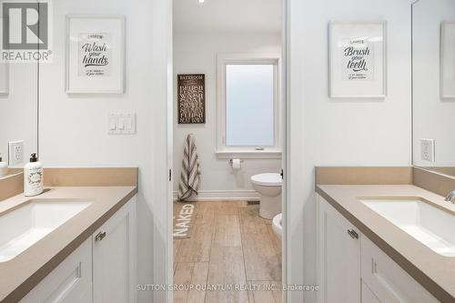 133 Mineola Road E, Mississauga, ON - Indoor Photo Showing Bathroom