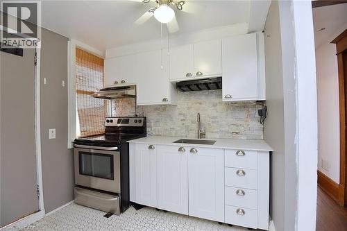 103 Sherman Avenue S, Hamilton, ON - Indoor Photo Showing Kitchen