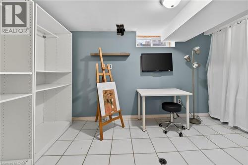 Office space featuring baseboards - 22 Woodside Drive, Hamilton, ON - Indoor