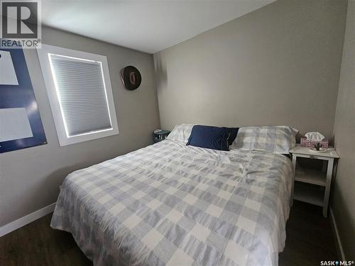 20 15Th Avenue Se, Swift Current, SK - Indoor Photo Showing Bedroom