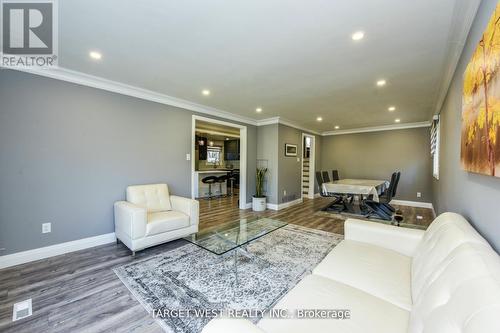 1443 Saginaw Crescent, Mississauga, ON - Indoor