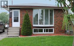 34 ELMWOOD Avenue Unit# 201 Cambridge, ON N1R 4X9
