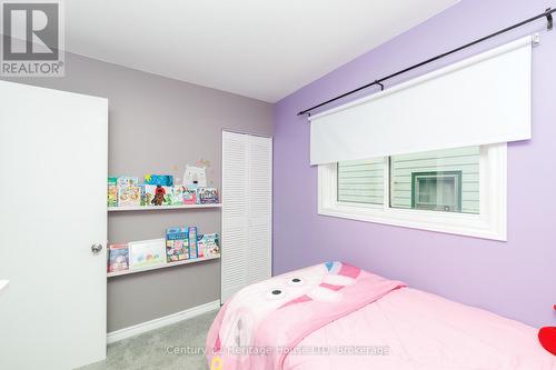 Bedroom 3 - 211 Grantham Avenue, St. Catharines (Facer), ON - Indoor Photo Showing Bedroom