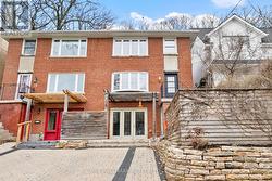 74 GLEN DAVIS CRESCENT Toronto, ON M4E 1X5