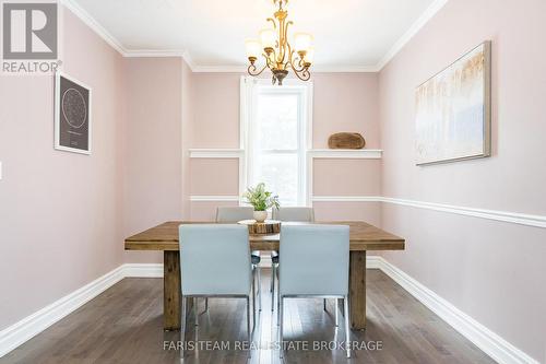 4047 Horseshoe Valley Road W, Springwater, ON - Indoor Photo Showing Dining Room