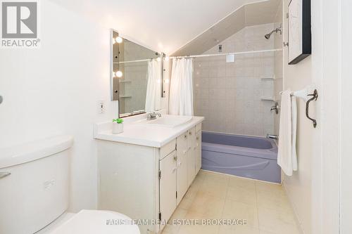 4047 Horseshoe Valley Road W, Springwater, ON - Indoor Photo Showing Bathroom