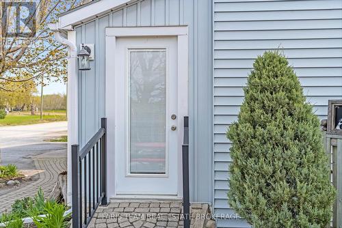 4047 Horseshoe Valley Road W, Springwater, ON - Outdoor