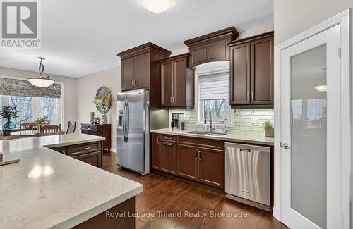 Kitchen - appliances included - 46 Colin Avenue, Tillsonburg, ON - Indoor Photo Showing Kitchen With Double Sink
