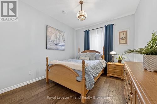 Bedroom 2 - 46 Colin Avenue, Tillsonburg, ON - Indoor Photo Showing Bedroom