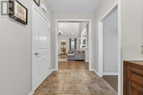 Foyer alternate - 46 Colin Avenue, Tillsonburg, ON - Indoor Photo Showing Other Room