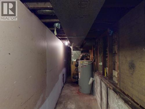 4856 Joyce Ave, Powell River, BC - Indoor Photo Showing Basement
