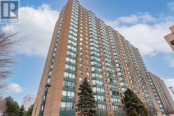 2011 - 135 HILLCREST AVENUE Mississauga, ON L5B 4B1