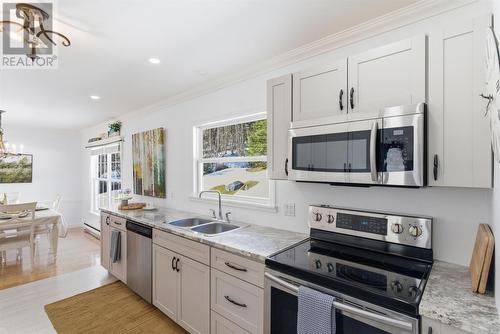 67 Jr Smallwood Boulevard, Gambo, NL - Indoor Photo Showing Kitchen With Double Sink With Upgraded Kitchen