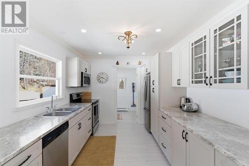 67 Jr Smallwood Boulevard, Gambo, NL - Indoor Photo Showing Kitchen With Double Sink