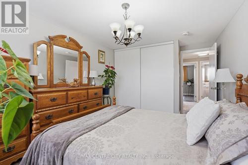 44 - 159 Deveron Crescent, London South (South T), ON - Indoor Photo Showing Bedroom