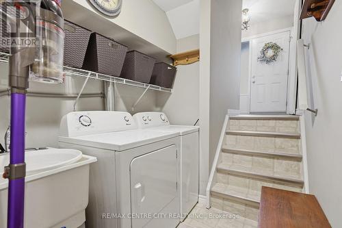 44 - 159 Deveron Crescent, London South (South T), ON - Indoor Photo Showing Laundry Room