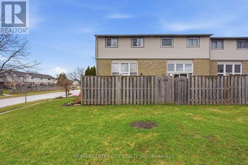 44 - 159 Deveron Crescent, London South (South T), ON - Outdoor