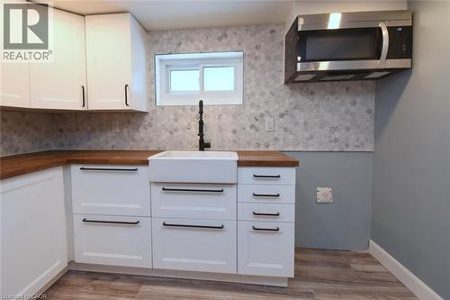 302 East 27Th Street, Hamilton, ON - Indoor Photo Showing Other Room