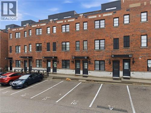 70 PLAINS Road W Unit# 12  Burlington, ON L7T 0B6