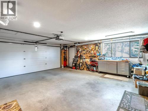 1776 Keloka Drive, West Kelowna, BC - Indoor Photo Showing Garage