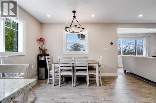 496 County Rd 34, Ruthven, ON - Indoor Photo Showing Dining Room