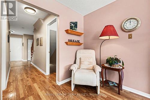 Dining room corner reading nook - 90 Moresby Drive, Ottawa, ON - Indoor Photo Showing Other Room