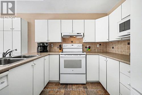 Kitchen - 90 Moresby Drive, Ottawa, ON - Indoor Photo Showing Kitchen With Double Sink