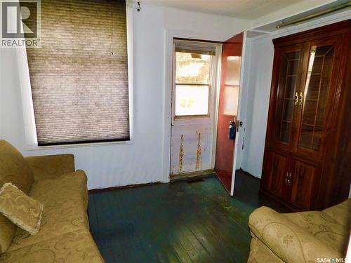 214 2Nd Street E, Lafleche, SK - Indoor