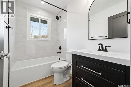 259 Broad Street N, Regina, SK - Indoor Photo Showing Bathroom