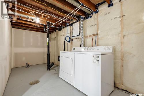 259 Broad Street N, Regina, SK - Indoor Photo Showing Laundry Room