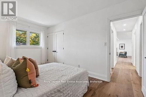 20 Suburban Drive, Mississauga, ON - Indoor Photo Showing Bedroom