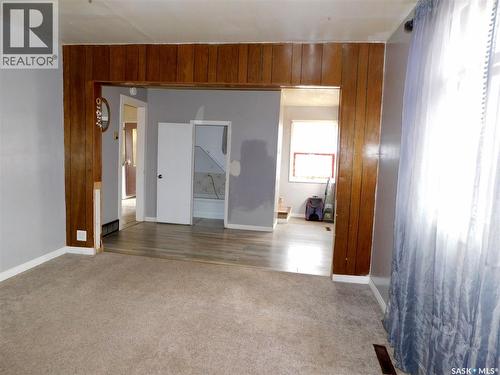 220 2Nd Street E, Lafleche, SK - Indoor