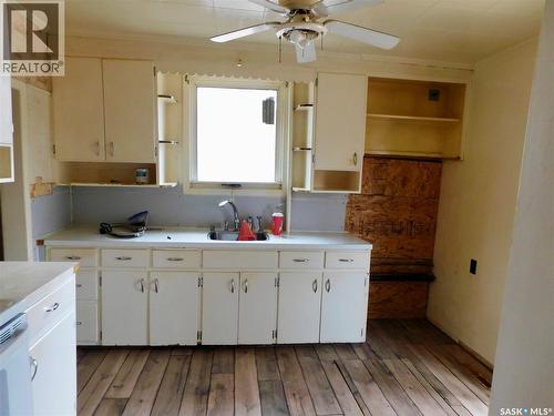 220 2Nd Street E, Lafleche, SK - Indoor Photo Showing Kitchen