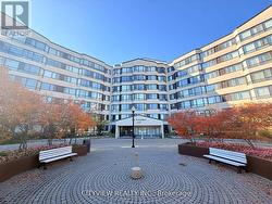 616 - 1001 CEDARGLEN GATE Mississauga, ON L5C 4R2