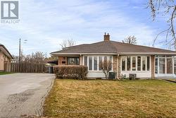 2391 PADSTOW CRESCENT  Mississauga, ON L5J 2G2