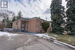 101 BARRYMORE ROAD Toronto, ON M1J 1W5