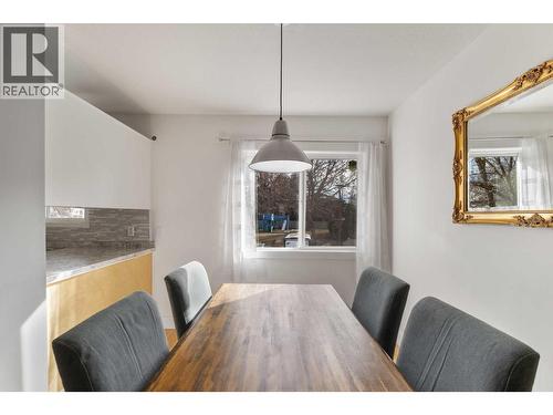 1985 Burtch Road Unit# 14, Kelowna, BC - Indoor Photo Showing Dining Room