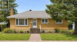 41 CAPILANO DRIVE  Ottawa, ON K2E 6G3