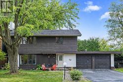 7 GAGNON COURT  Ottawa, ON K2K 1A7