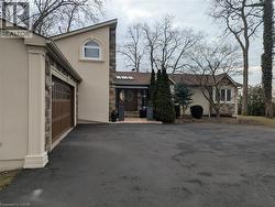 3346 LAKESHORE Road W Oakville, ON L6L 6S6