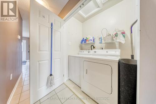 25 Crompton Drive, Barrie, ON - Indoor Photo Showing Laundry Room