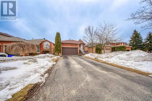 25 Crompton Drive, Barrie, ON - Outdoor