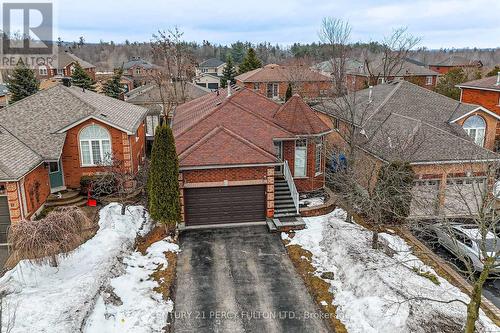 25 Crompton Drive, Barrie, ON - Outdoor
