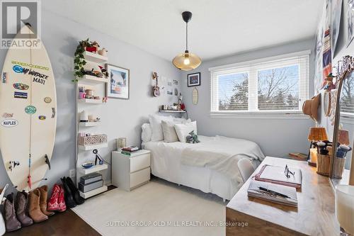 2811 Constable Road, Mississauga, ON - Indoor Photo Showing Bedroom